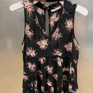 American Eagle floral tiered sleeveless choker blouse